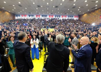 Berisha e Meta bëhen bashkë, prezantojnë Boçin në Elbasan ku humbin prej 20 vitesh