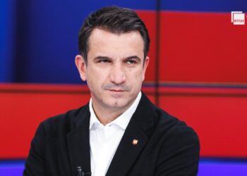 Transporti publik, Veliaj ironizon kandidatët e Berishës: Pse nuk e bëjnë falas në Shkodër?