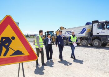 Veliaj dhe Balluku inspektojnë punimet për linjën e re hekurudhore të trenit elektrik Tiranë – Rinas – Durrës