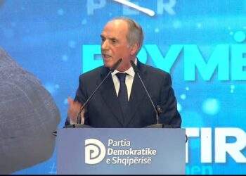 “Të tjerët kërkojnë ta bëjnë parti anti SHBA”/ Zogaj: PD sot nuk është parti e vulës por e busullës kah perëndimi!