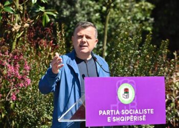 Prezantimi i Sefës/ Balla nga Lushnja: Demokratët i takova në kafe, më thanë që këtë herë do votojnë vajzën punëtore të qytetit