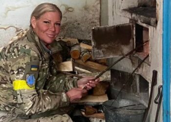 Ish-deputetja suedeze i bashkohet ushtrisë ukrainase: Jam e përulur, nuk di çfarë të them