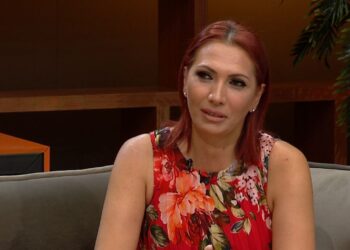 “Bashkëshorti më la për një vajzë 10 vjet më të re”, Dasara Karaiskaj rrëfen për herë të parë arsyen e divorcit