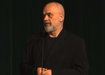 Çelet ekspozita e piktorit Gjelosh Gjokaj në COD, Rama: Ishte një ndër ata artistë që jetonte për të pikturuar