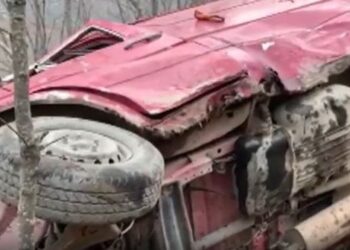 VIDEO/ Furgoni me nxënës ra nga 100 metra lartësi, dalin pamjet nga aksidenti i rëndë në Bulqizë