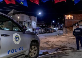 Sulmohen me mjet shpërthyes policët e Kosovës në Mitrovicën e Veriut