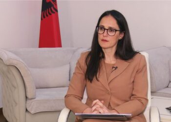Paga mesatare 900 euro, Ibrahimaj: E realizueshme, ja ku do të gjenden paratë