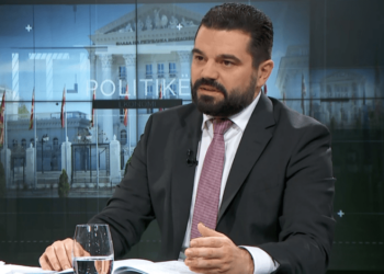 Iu ndalua hyrja në Maqedoni/ Ministri i kërkon falje Ahmed Kalasë: Nëse ai është rrezik, atëherë jam dhe unë e familja ime