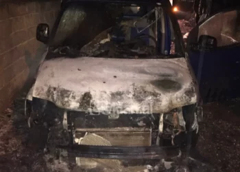 U raportua si defekt teknik, reagon policia: Makina në Korçë u dogj qëllimisht