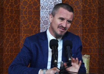 Imami Ahmed Kalaja sqaron pse u ndalua të hyjë në Maqedoninë e Veriut: Ky shtet nuk…