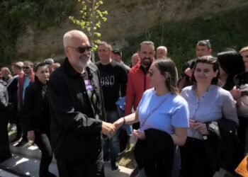 Rama: Brenda mandatit paga minimale 60 mijë Lekë. Opozita premton nënë e babë se s’kanë asgjë në dorë