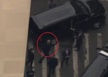 Donald Trump largohet nga gjykata pas 2 orësh, nuk bën asnjë koment