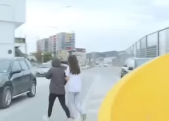 VIDEO/ Tmerri përsëritet: Tek i njëjti vend i aksidentit fatal në ‘Astir’, dy të mitura kalojnë rrugën teksa…!