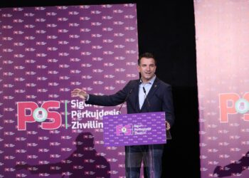 Veliaj prezanton listën e këshilltarëve në Kamëz: E kemi kokën lart! Opozita përfaqësohet nga një ‘non grata’, që s’kalon dot Rinasin
