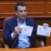 FOTOT/ Veliaj nxjerr faturat: Një shkodran paguan dy herë më shumë taksa se një qytetar i Tiranës, pse Saliu nuk e bën falas autobusin në Shkodër?