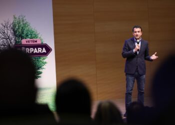 Veliaj: Ata që shkatërrojnë dhe djegin shtëpinë e tyre, imagjinoni çfarë mund t’i bëjnë Shqipërisë?