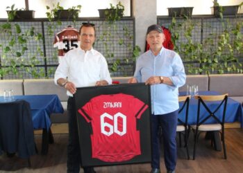 FSHF nderon Hysen Zmijanin në 60-vjetorin e lindjes, i jep titullin “Legjendë e futbollit shqiptar”