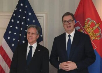 Tensionet në veri të Kosovës/ Analisti i njohur komenton deklaratën e Blinken: Mbështetja e SHBA-së për Vuçiçin po destabilizon rajonin
