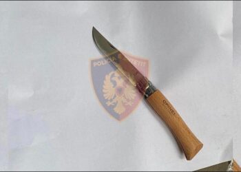 Sherri për motive banale përfundon me plagosje, arrestohet 49-vjeçari në Vlorë