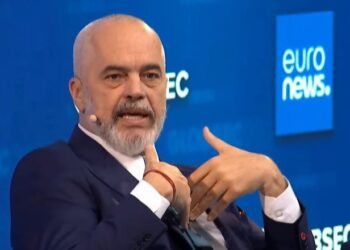 Tensionet në Veri, Rama: Ushtria serbe në kufi me Kosovën ka zero fuqi!