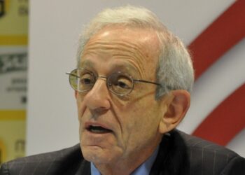 Profesori amerikan: SHBA po mbështet Beogradin 100%, Kurti duhet të menaxhojë marrëdhënien me Perëndimin