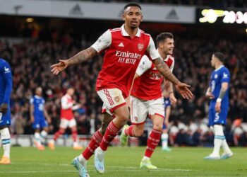 VIDEO/ Arsenali mund lehtësisht Chelsea-n, merr përkohësisht kryesimin e kampionatit