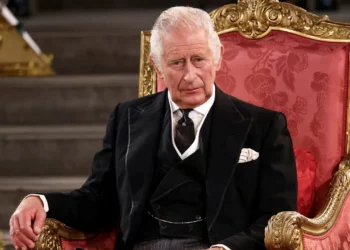 Nga Adele te Ed Sheeran, miqtë e ngushtë të Dianës refuzojnë të këndojnë në kurorëzimin e Charles III