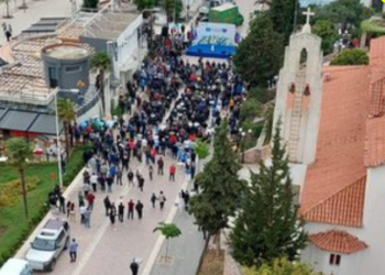 FOTOT/ Sali Berishën e braktisin dhe në Sarandë. Ja krahasimi me takimin e Ramës