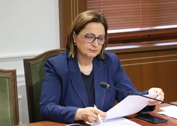 “Frytet e përçarjes i morëm!”/ Deputetja e PD: Humbëm thellë, edhe në bastione. Opozita s’ka ndërmend të dëgjojë kambanat e alarmit