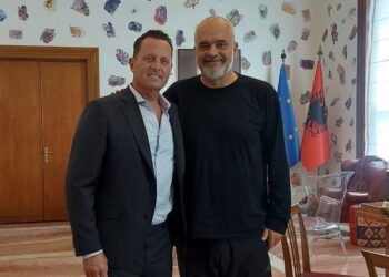 Grenell takohet me Ramën: Duhet bërë më shumë për të liruar Thaçin, Jack Smith manipuloi provat