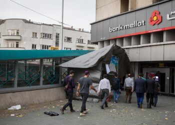 Media shtetërore e Iranit lëshon paralajmërime ndërsa krizat socio-ekonomike përkeqësohen