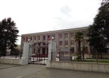 Emrat/ Nga Mustafa Nano tek Fate Velaj, qeveria nis zëvendësimin e ambasadorëve. Visho Ajazi pensionohet…!
