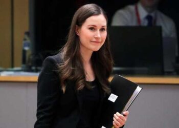 I publikuan fotot duke kërcyer në lokal nate, kryeministrja Sanna Marin që trazoi rrjetin divorcohet pas 19 vjetësh martesë