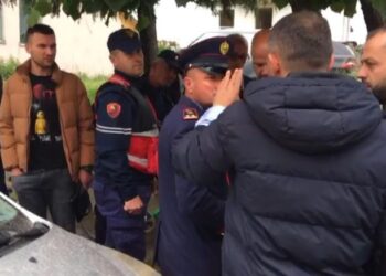 Votimi në Durrës/ Përplasje fizike mes mbështetësve të ‘Bashkë Fitojmë’ dhe atyre të PS-së