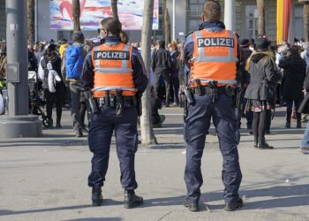 Plas arma në klubin e natës/ Sherr masiv mes shqiptarëve dhe serbëve në Austri