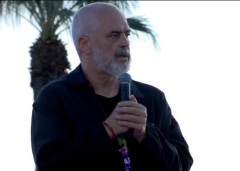 Rama, ironi me Leskajn: Respekte për ty, keni gjetur me budallain e Vlorës për të kandiduar përballë Ermalit