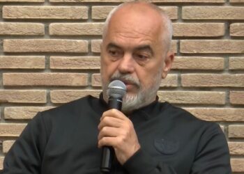 Rama, me të rinjtë në Korçë: Ka tendencë në rritje të atyre që kthehen nga emigracioni! S’gjejnë atë që imagjinojnë