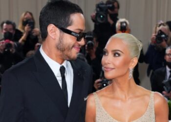 Kim Kardashian flet për herë të parë pas ndarjes nga Pete Davidson: Më vjen keq, ai u përball me Kanye West…