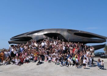 Përurohet vepra “Meteor” në Golem, Veliaj: “Falë punës së Redjan Kralit, Kavaja dhe Golemi janë më të pastra dhe të ndriçuara; në 14 Maj votoni për familjen tuaj”