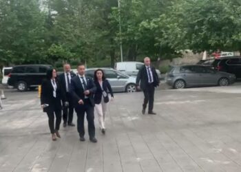 Yuri Kim në Vlorë: S’duhet të ushtrohet presion mbi asnjë votues! Askush s’duhet të kryejë shit-blerje vote! Autoritetet të zbatojnë ligjet