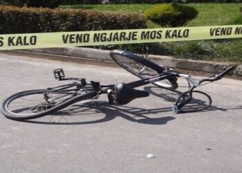 Aksident në Maliq, automjeti përplas të moshuarin