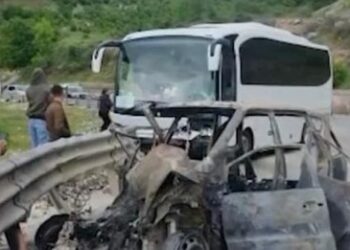 Shkaktoi aksidentin me 5 të plagosur në Qafë Thanë, arrestohet shoferi 28-vjeçar