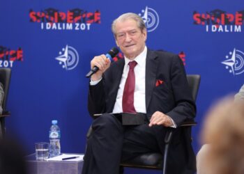Berisha sulmon Doshin: E vetmja fushatë në këto zgjedhje ishte sulmi ndaj meje dhe pastaj para, para, para…