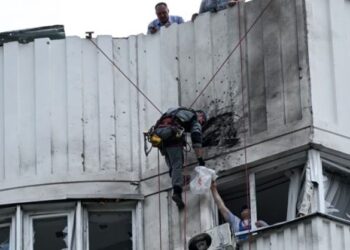 Akuza për sulm me dron në Moskë/ SHBA paralajmëron Ukrainën: Nuk i mbështesim sulmet brenda Rusisë