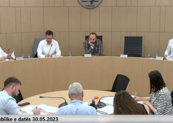 Pretendimet e opozitës, KAS miraton kërkesën për rinumërimin e votave për kryetarin e bashkisë Rrogozhinë