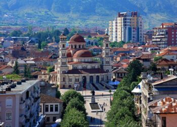 Shtatë qarqe më shumë vdekje sesa lindje, popullsia e Shqipërisë u rrit me 690 banorë në vitin 2022