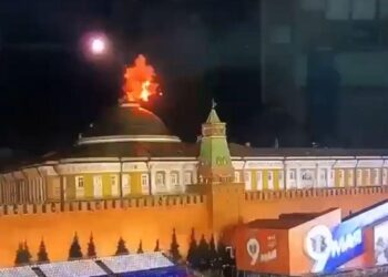 VIDEOLAJM/ Sulmi për vrasjen e Putin, momenti kur droni pa pilot shpërthen mbi Kremlin