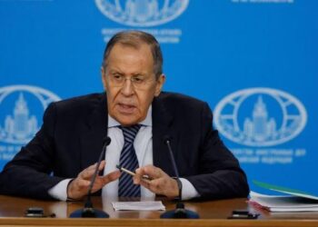 Furnizimi i Ukrainës me avionë F-16, kërcënon Lavrov: Perëndimi po luan me zjarrin