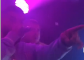 VIDEO/ “A ke qejf të përfundosh në spital”! Çfarë ndodhi në koncertin e Noizyt? Shpërthen reperi, kapet me të riun: Po ke b*le hajde këtu…!