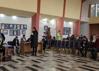 Dështon votimi në Dimal, qytetarët kthehen në shtëpi pas problemeve me pajisjet elektronike